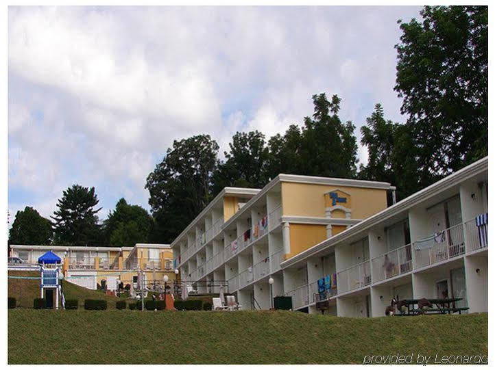 Lakefront Terrace Resort Lake George Exterior photo